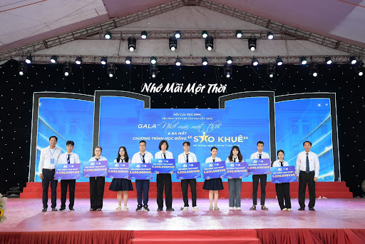 [RECAP] | Gala “Nhớ mãi một thời” và ra mắt Chương trình Học bổng Sao Khuê